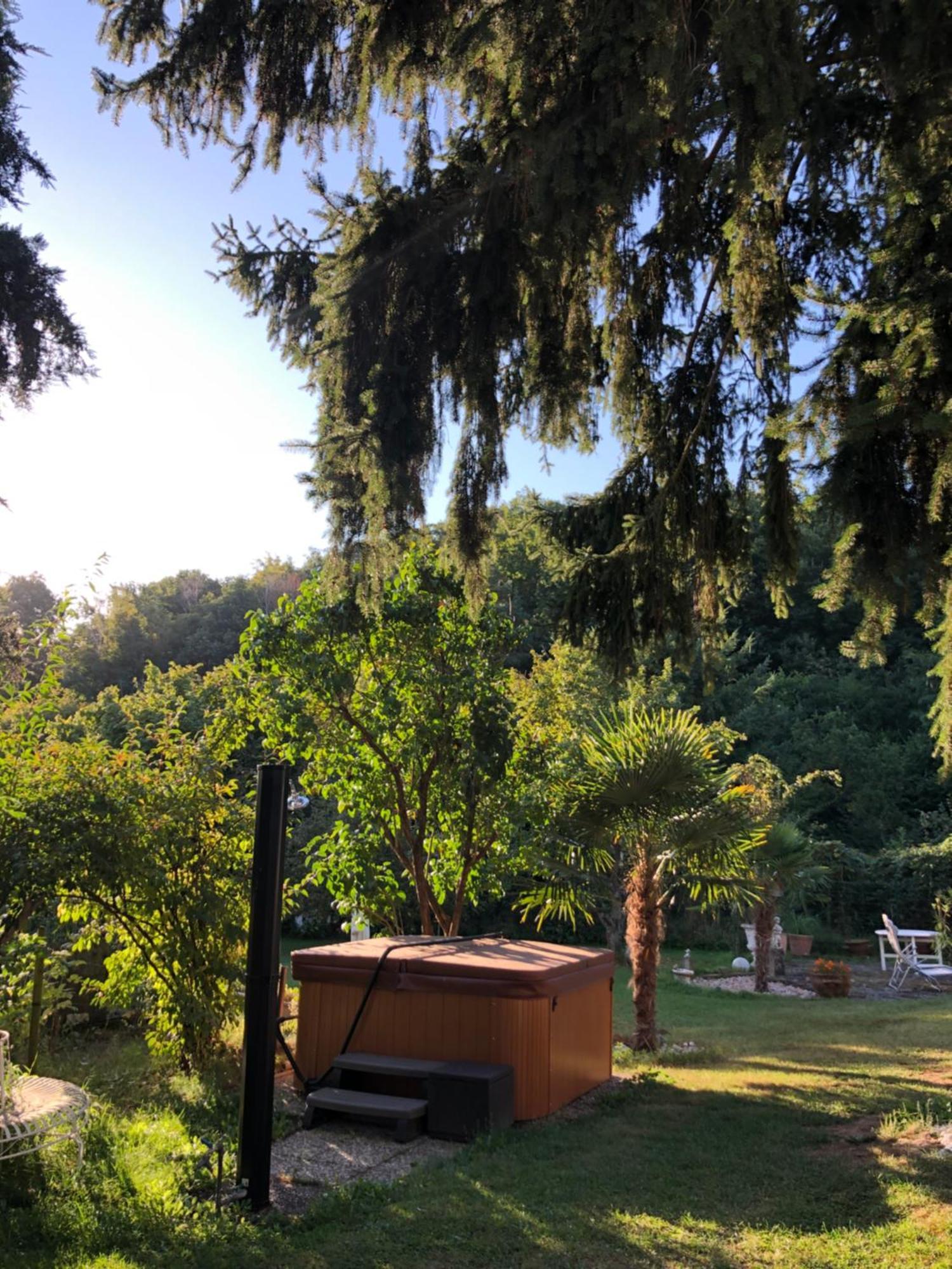 Privates Ferienhaus Mit Pool & Whirlpool Zentral In Bad Dürkheim Eksteriør billede